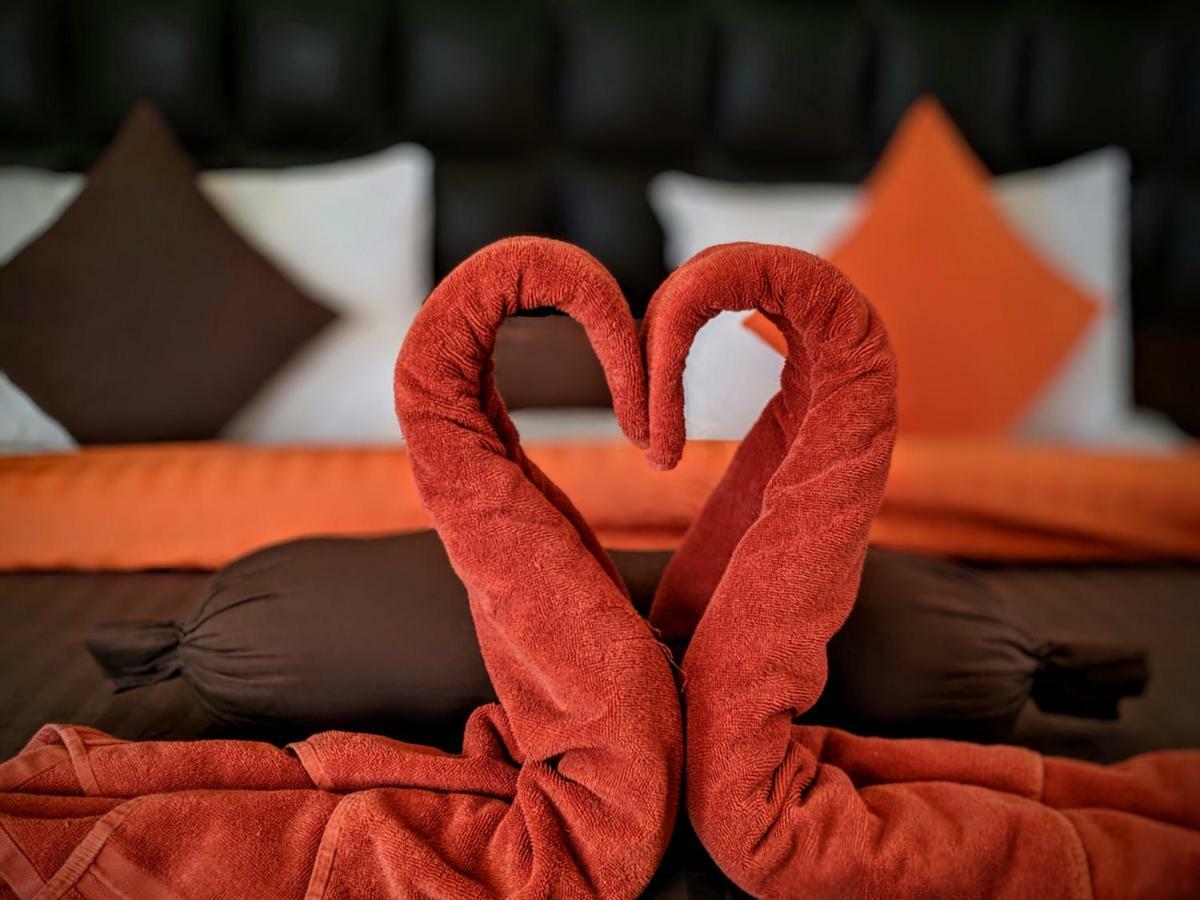 Anbat Midtown Hotel ワディ・ムーサ エクステリア 写真